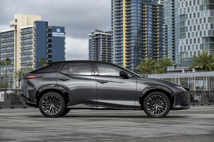 2023_Lexus_RZ_450e_Luxury_CloudburstBlack_003-scaled-1