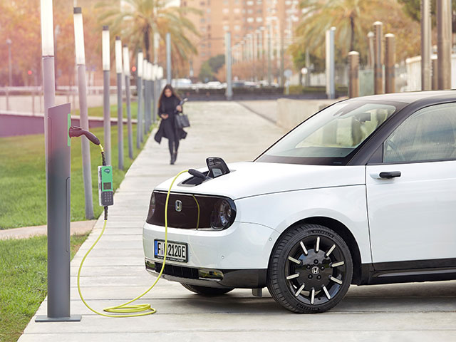 honda-e-EV-charging