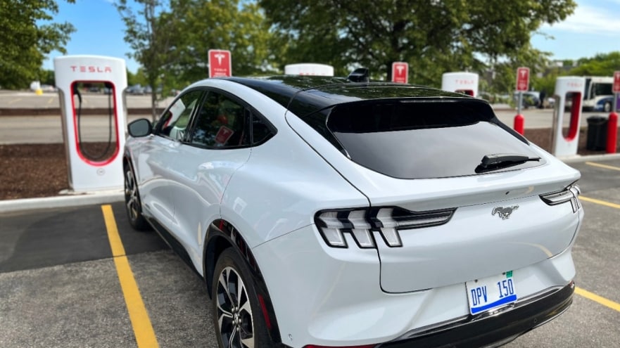 Ford-using-Tesla-EV-charging
