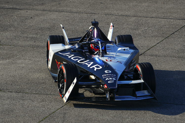 BERLIN TEMPELHOF AIRPORT, GERMANY - APRIL 22: Mitch Evans, Jaguar TCS Racing, Jaguar I-TYPE 6 during the Berlin ePrix at Berlin Tempelhof Airport on Saturday April 22, 2023 in Berlin, Germany. (Photo by Alastair Staley / LAT Images)