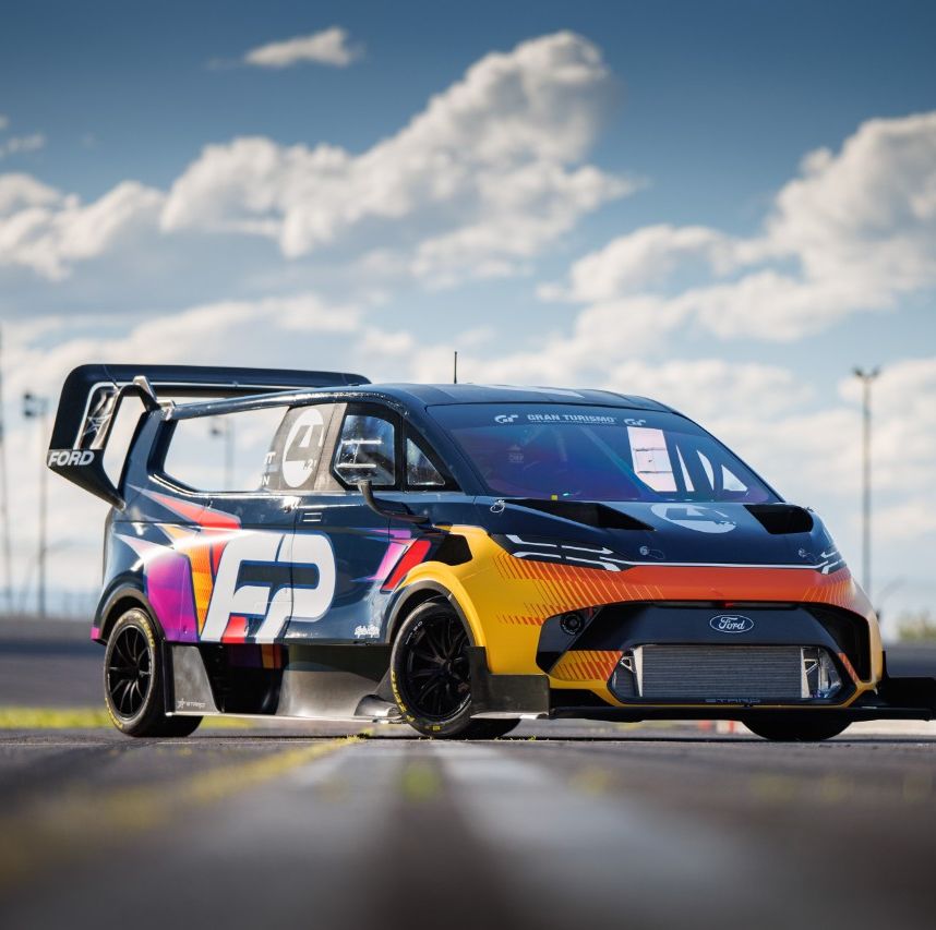 ford-supervan-4-2-Pikes-Peak-2023-Romain-Dumas