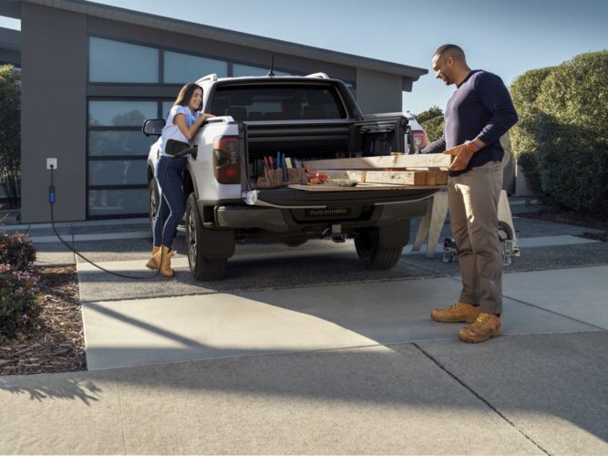 Ranger-PHEV_AU_Driveway-Charging-Rearweb19