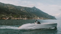 Electric-boat-Porsche-Frauscher-1