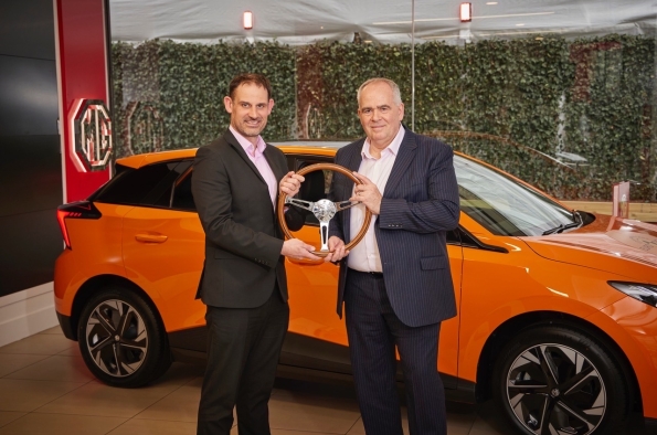 MG4-EV-UK-Car-of-the-Year