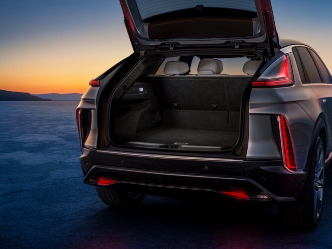 2024 Cadillac LYRIQ EV