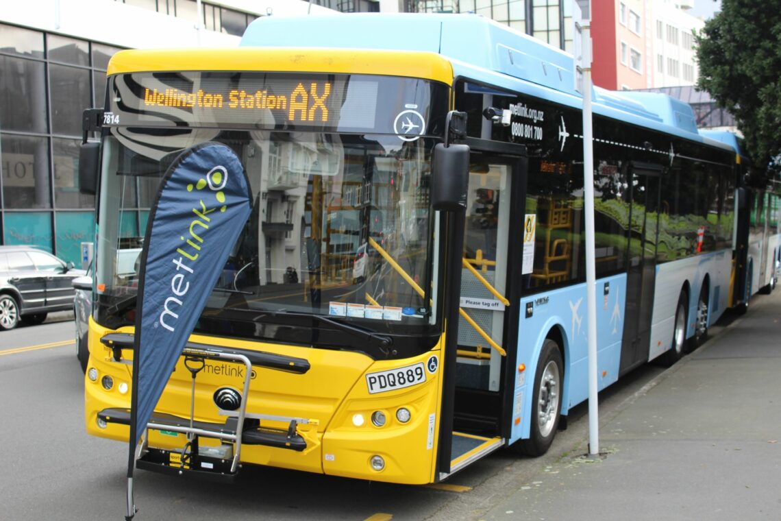 Metlink-Aiport-Express-electric-bus