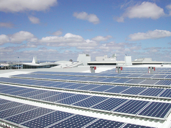 auckland-airport-solar-array