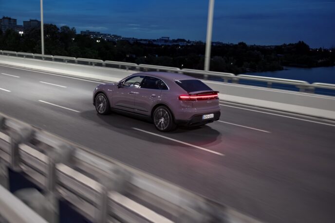 porsche_macanS24_0069_fineweb8
