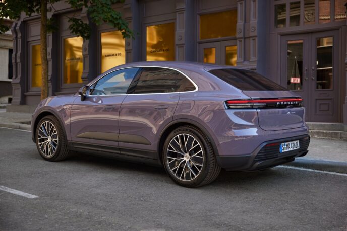 porsche_macanS24_0071_fineweb10