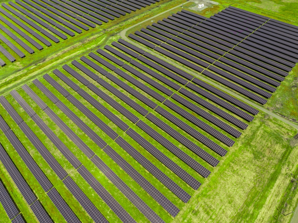 Lodestone-Energy-solar-farm-small