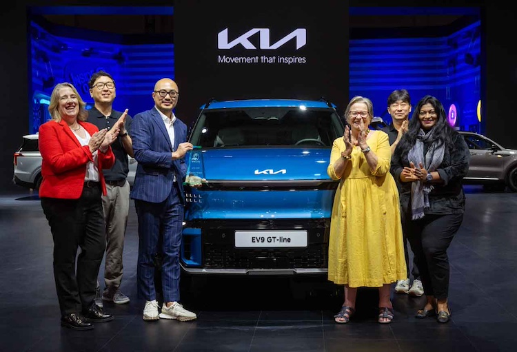 1-Kia-EV9-WWCOTY-Ceremony