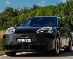 Porsche-Cayenne-EV