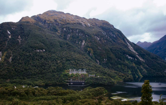 Manapouri power station