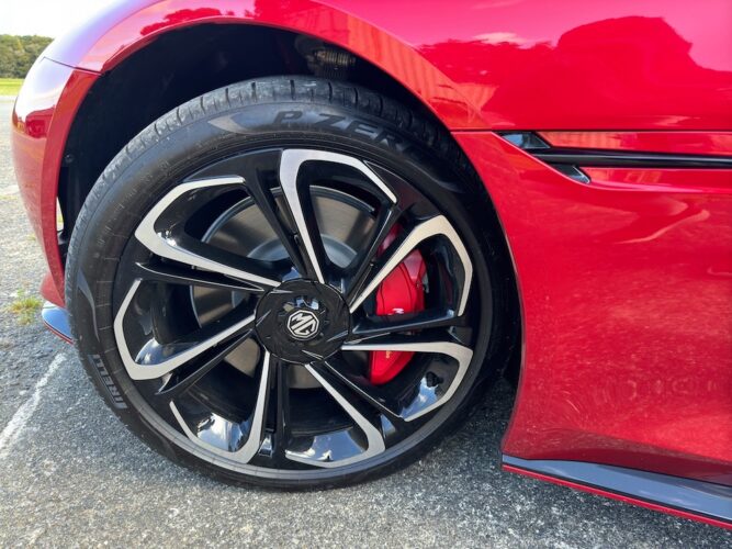 Mg_cyberster_wheel