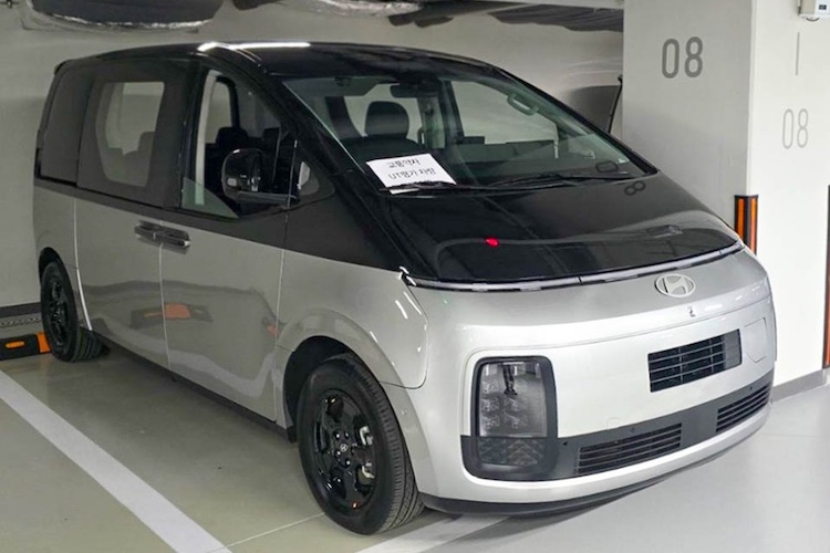 Staria-EV-Protoype-002