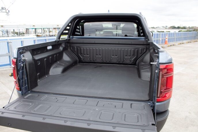BYD Shark 6 ute tray