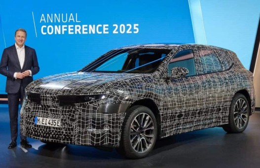 BMW iX3 Oliver Zipse at BMW Group annual conference