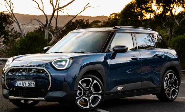 Electric Mini Aceman