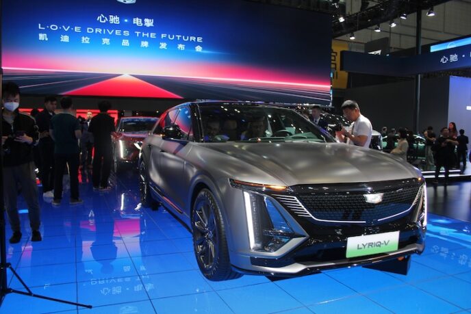 Cadillac Lyriq V