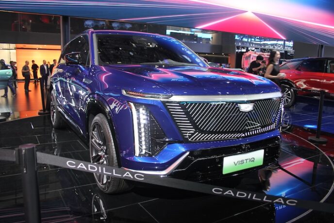Cadillac-Vistiq