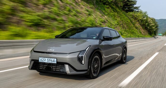 kia-ev4-front-driving