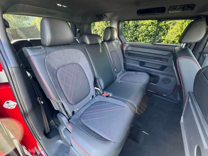 vw-idbuzz-middle-row