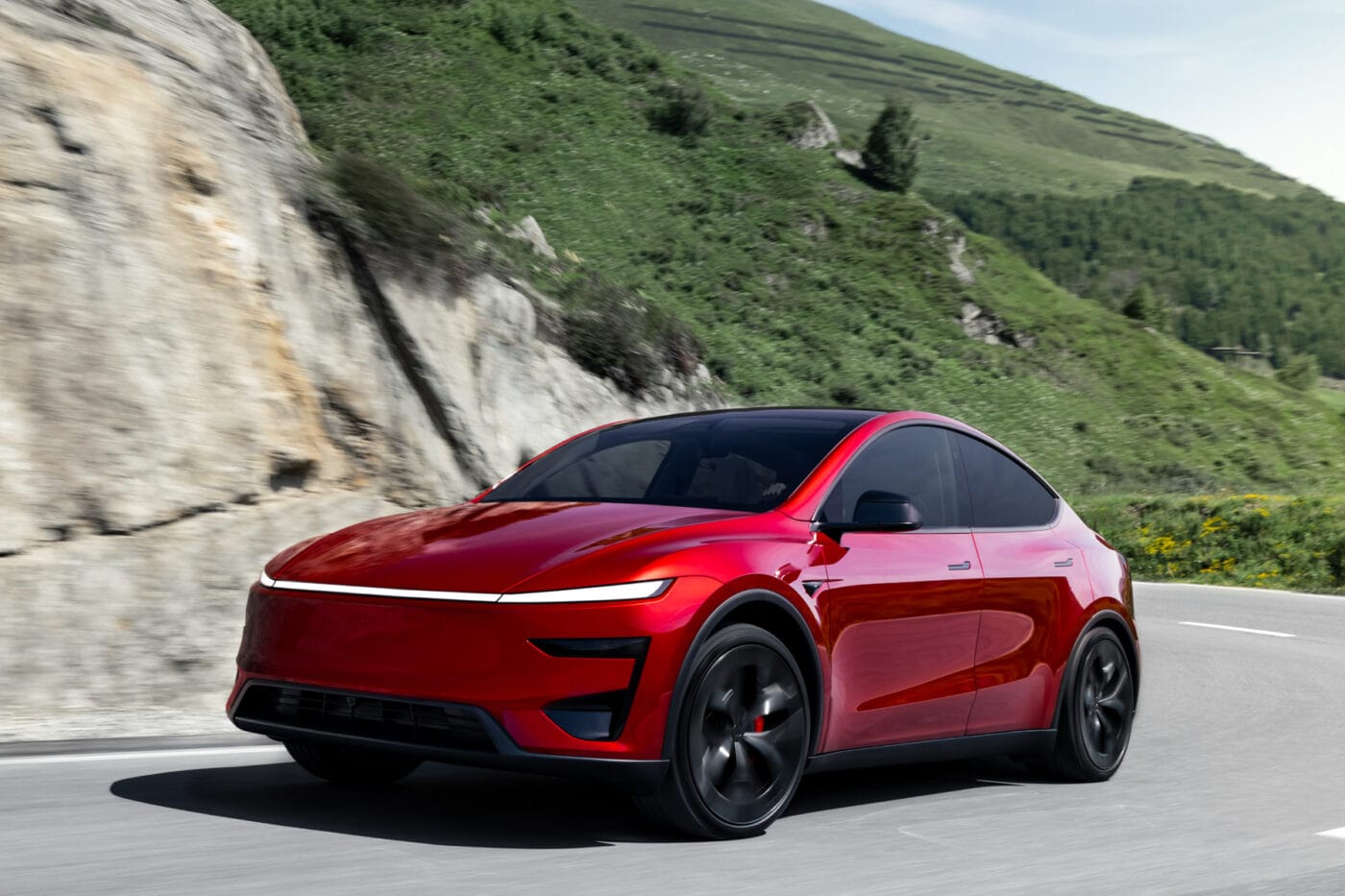 tesla-model-y-performance-juniper-2025-06-1400×933