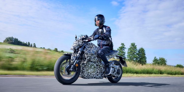 542822_Honda_releases_European_test_riding_footage_of_EV_FUN_Concept-750×375