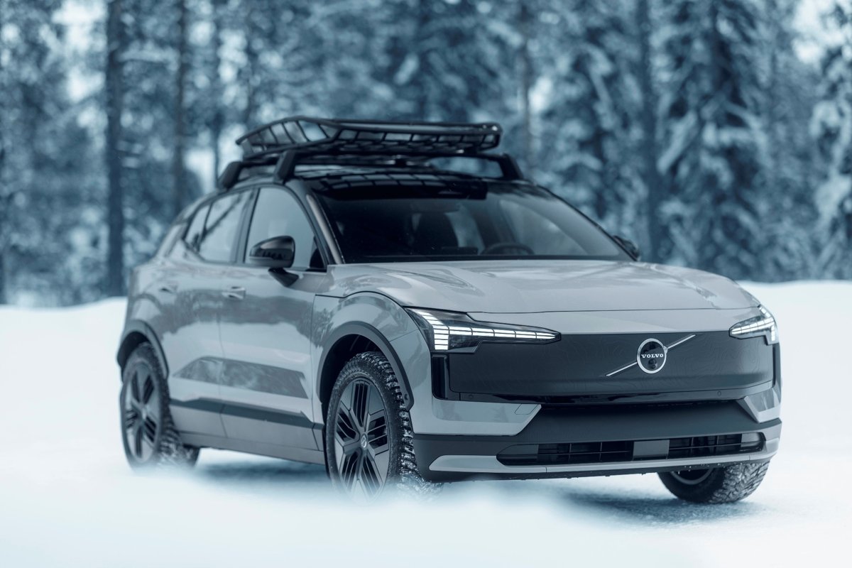 Volvo_EX30_Cross_Country_exterior_web