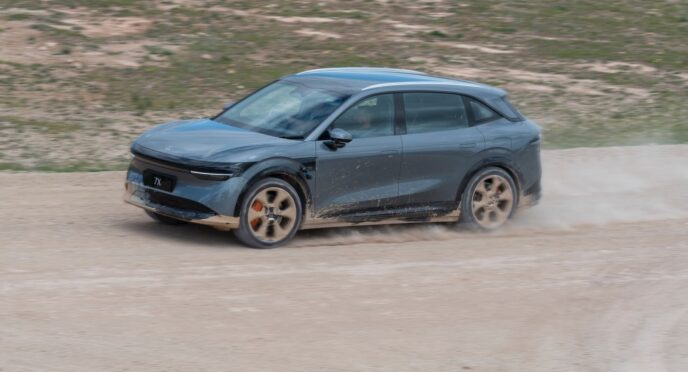 Zeekr 7X Press Drive – Off-road (6)_web
