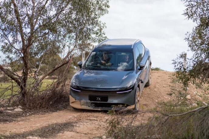 Zeekr 7X Press Drive – Off-road (7)_web