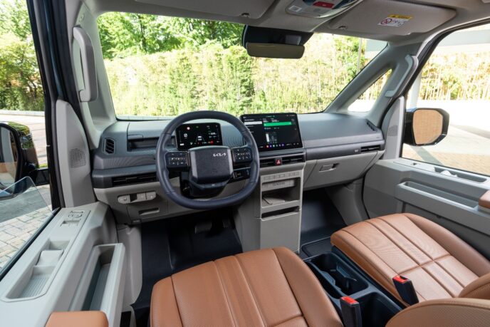 PV5-Passenger-Frost Blue-Detail-03