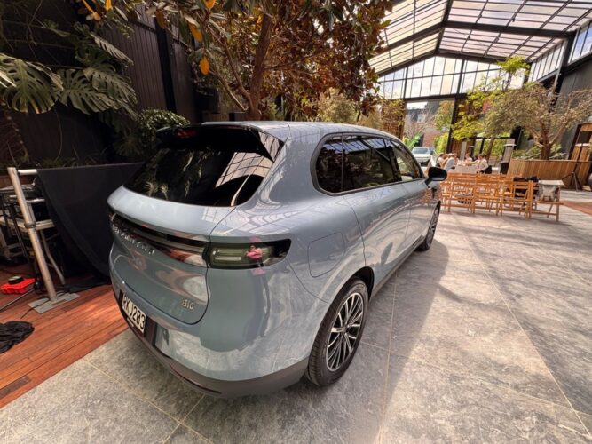 leapmotor_b10_img_6055