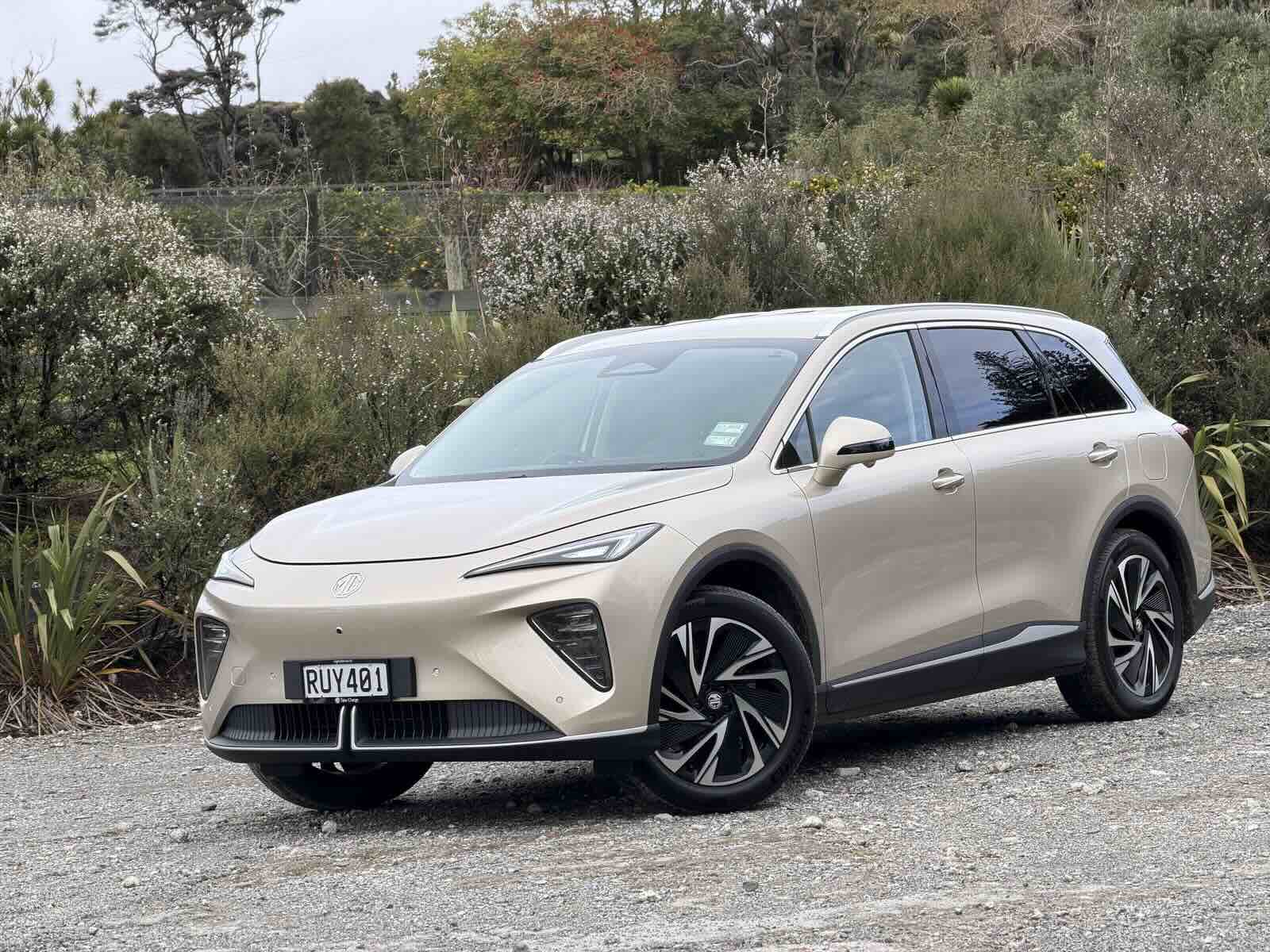 MGS6EV-front-three-quarter-close