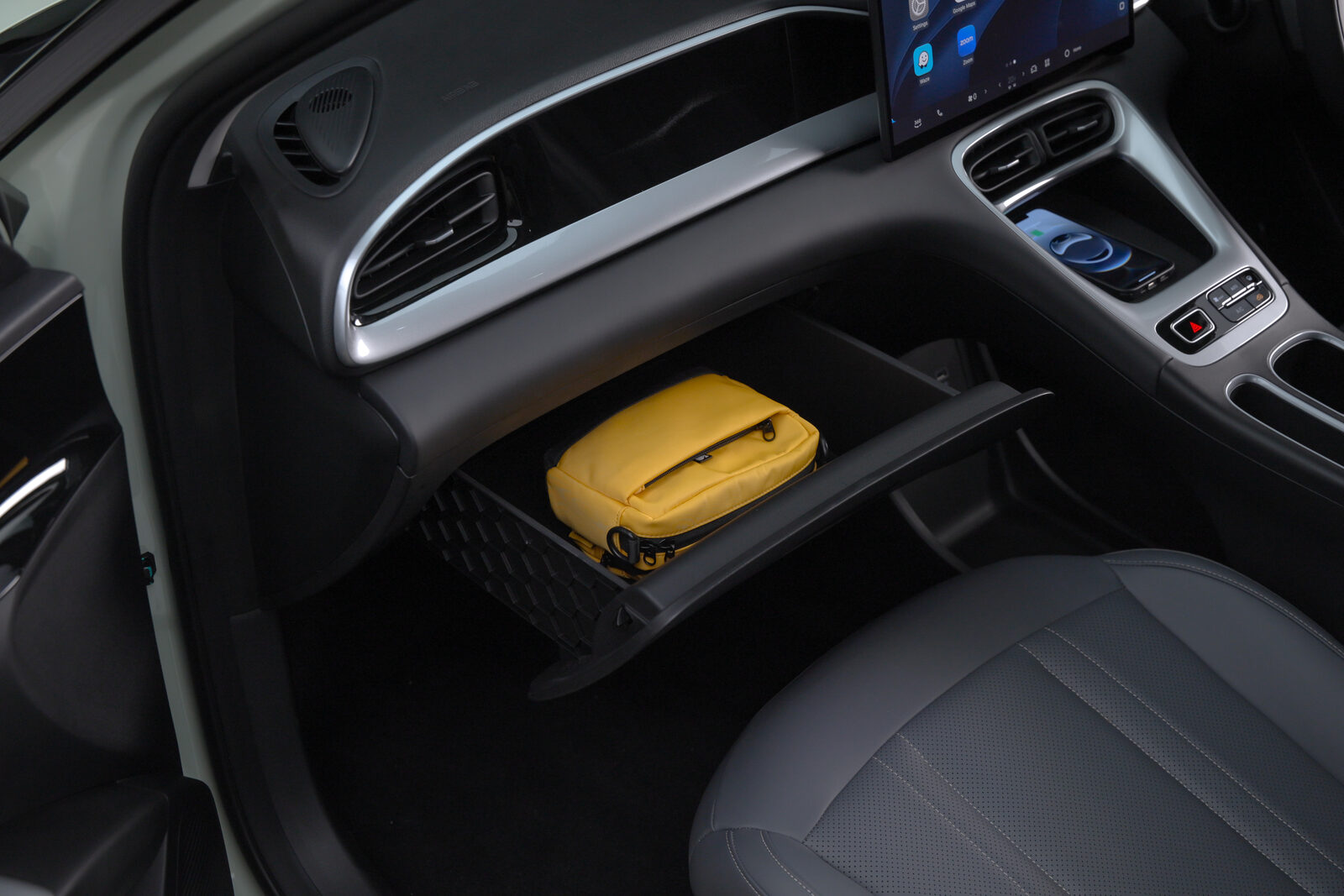 Geely EX2 glovebox drawer