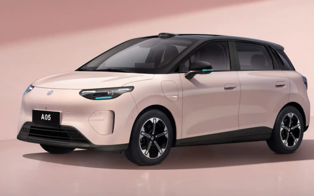 Leapmotor B03 electric hatchback front view