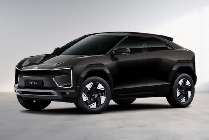 Mahindra BE 6 electric SUV studio front three quarter
