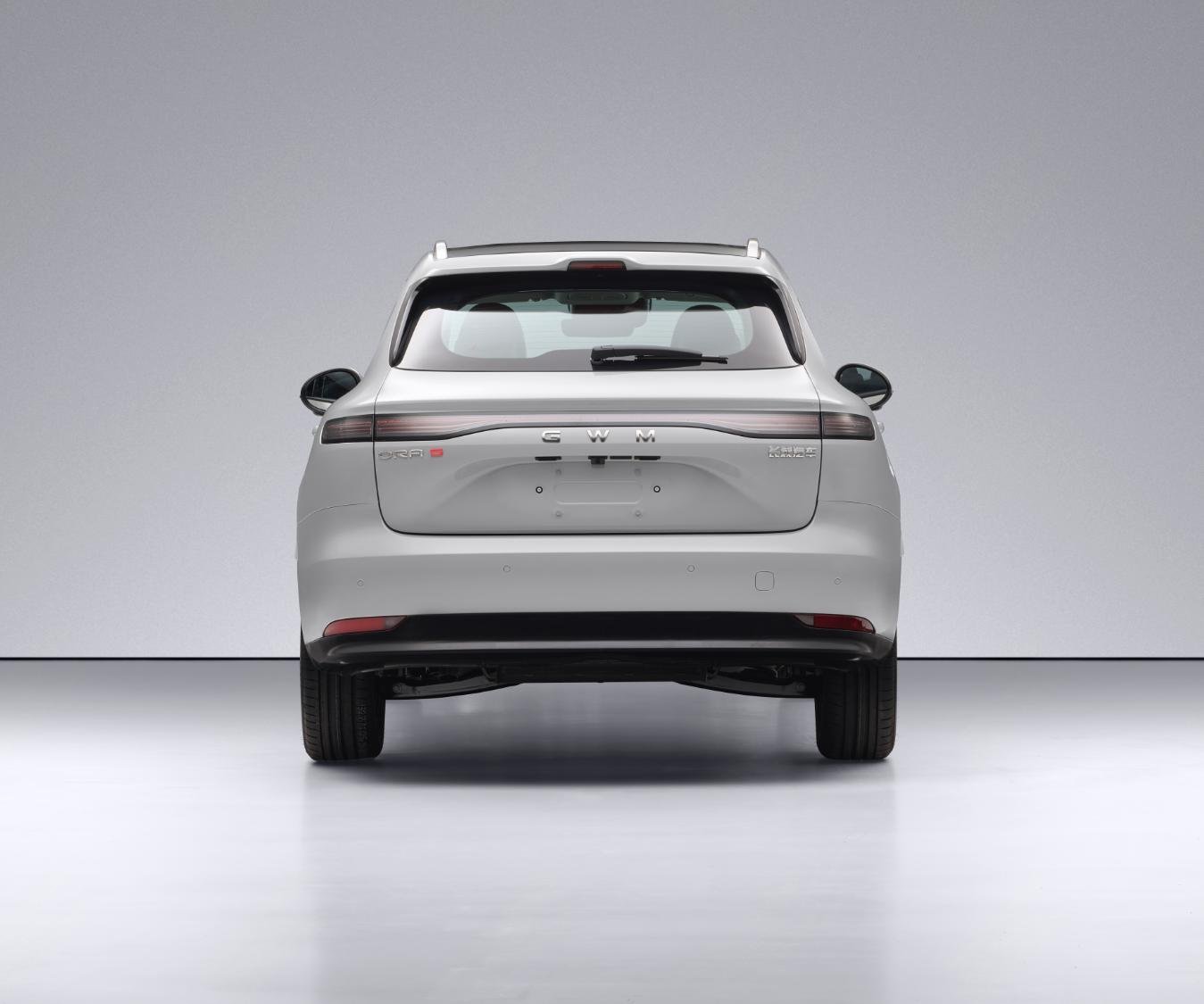 Ora 5 plug-in hybrid wagon rear view from MIIT filing