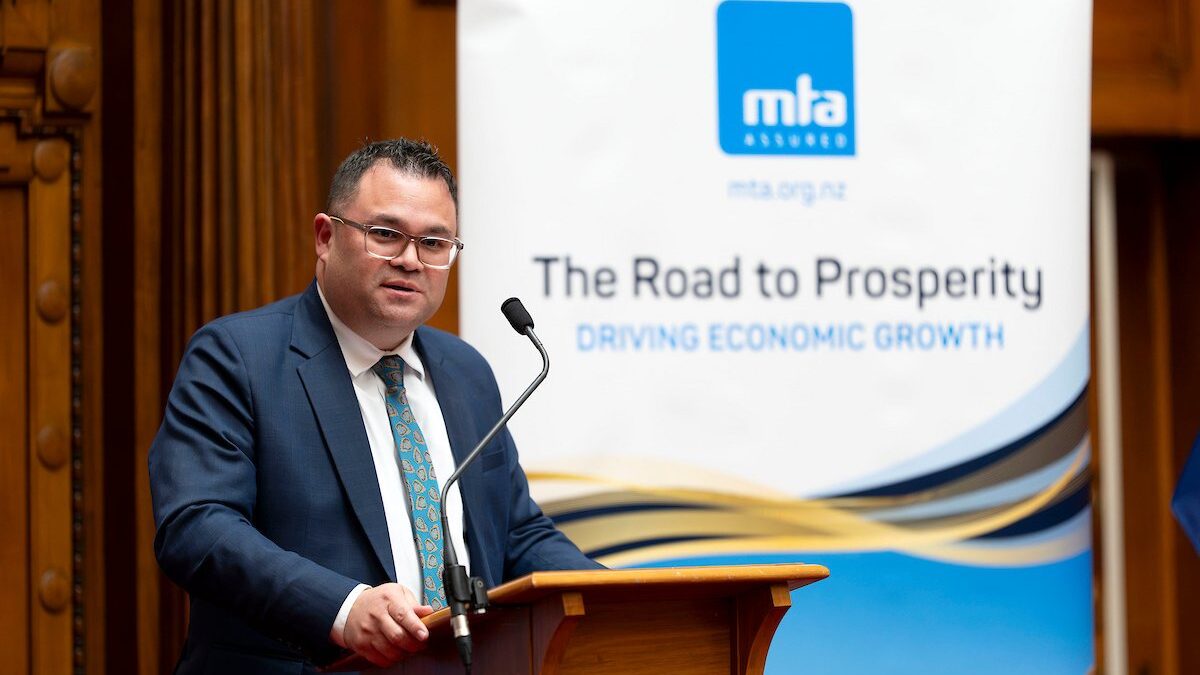 Labour transport spokesperson Tangi Utikere