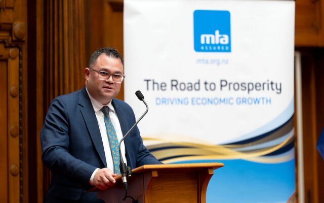Labour transport spokesperson Tangi Utikere