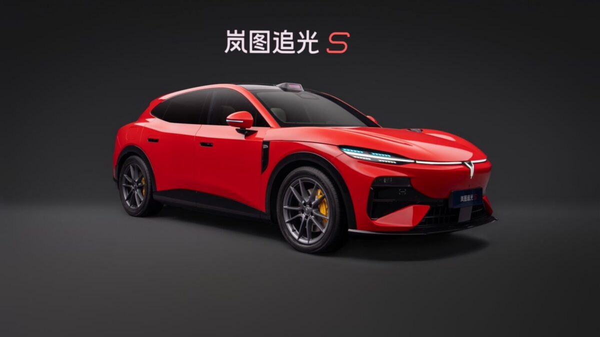 Voyah Passion S in red, front three quarter studio view