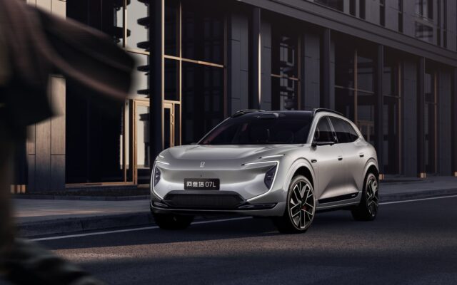 AVATR 07L electric SUV front three quarter on a city street