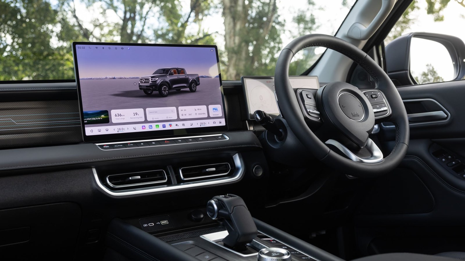 GWM Cannon Hi4-T PHEV interior with 15.6-inch screen