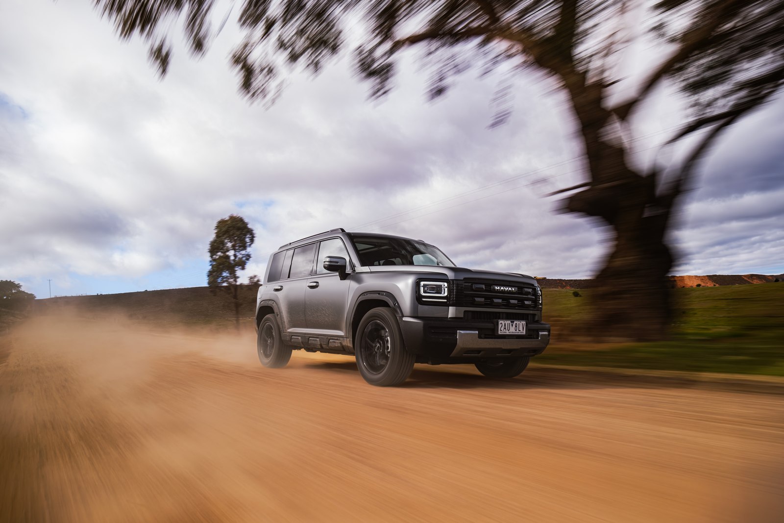 GWM Haval H7 driving on a dirt road