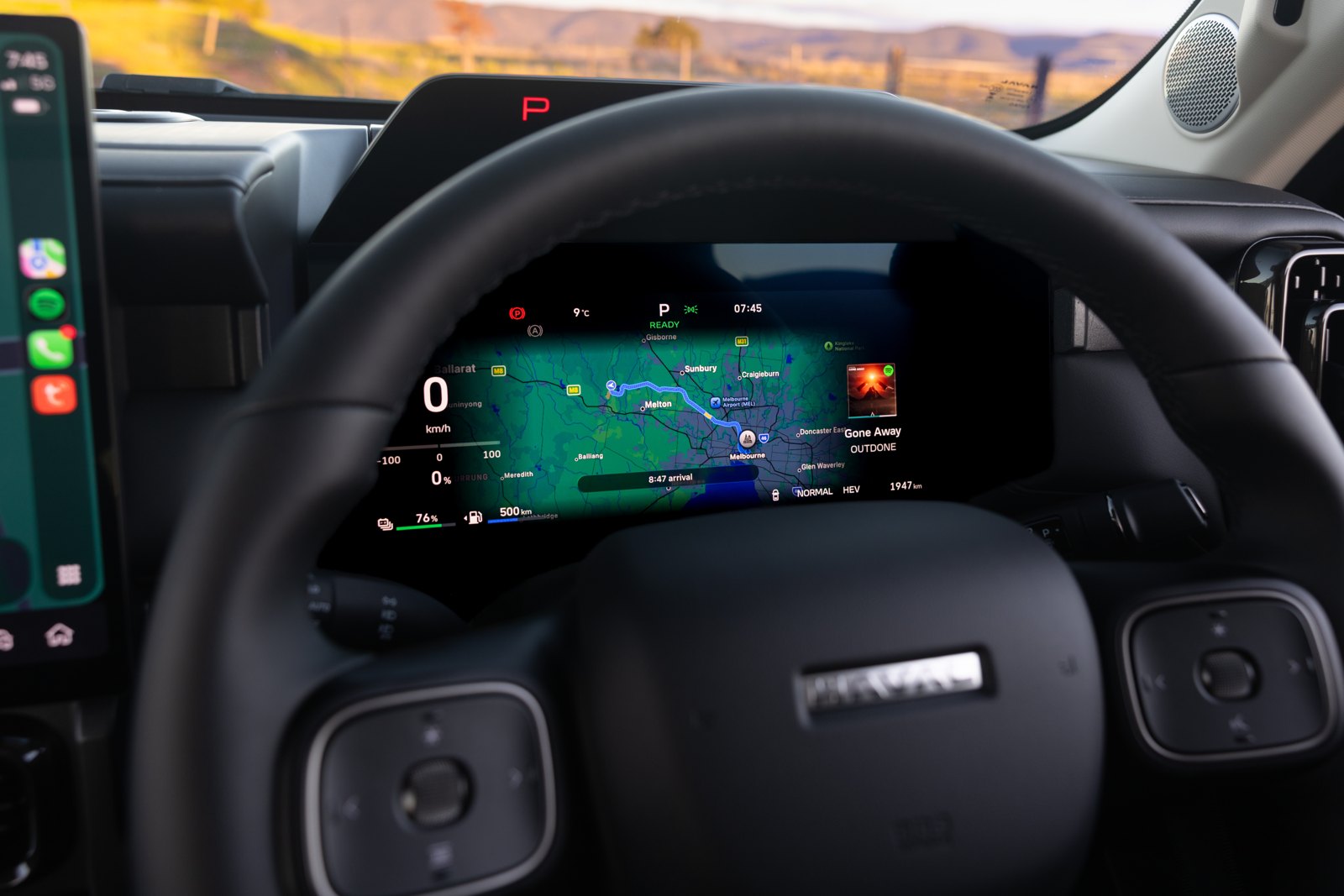 Steering wheel and digital instrument cluster in the GWM Haval H7