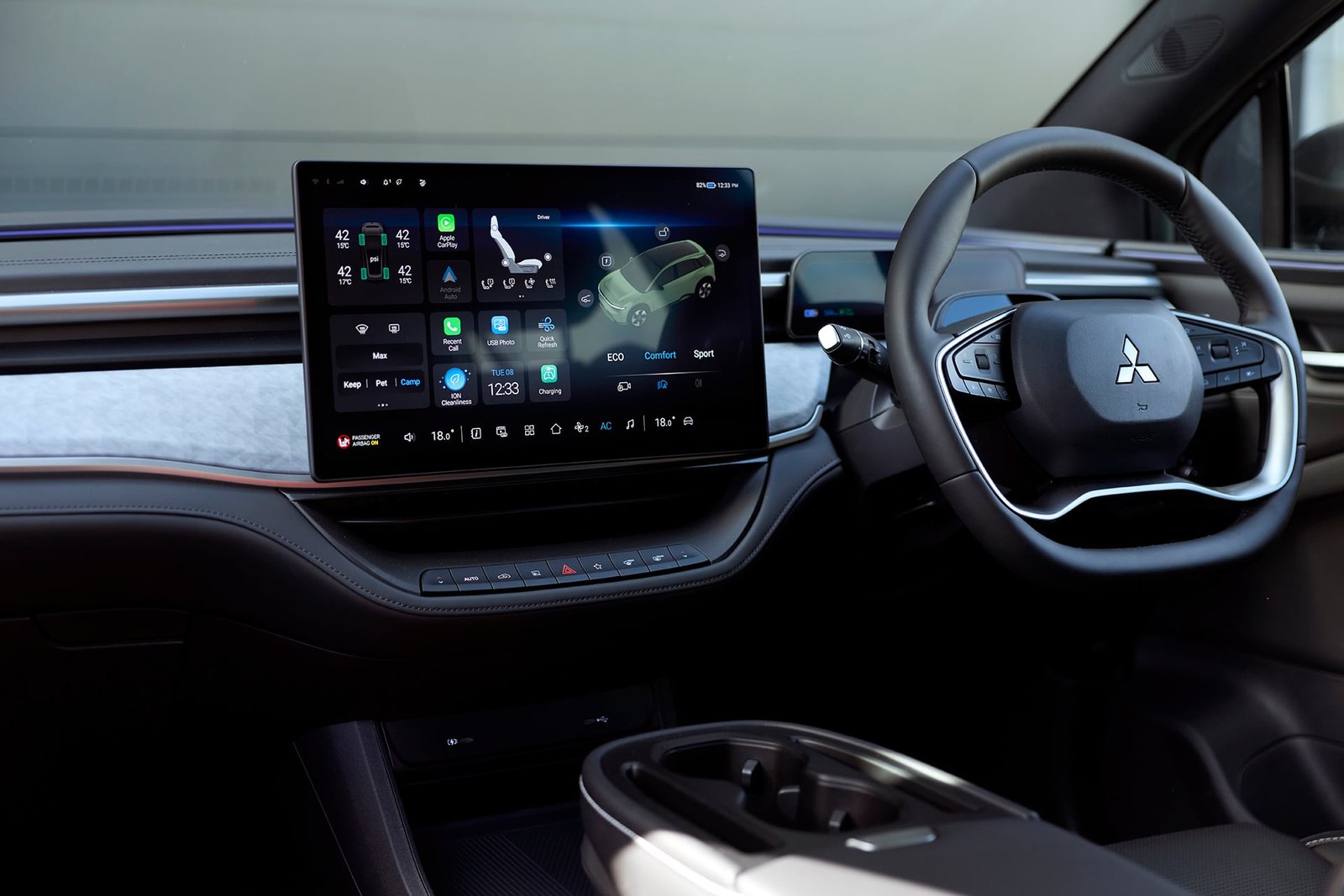 Mitsubishi ASX VR-e interior with 15.6-inch touchscreen