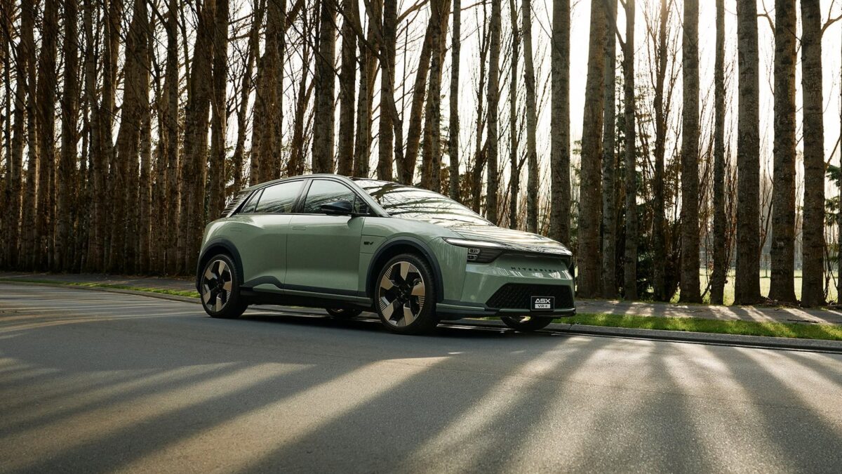 Mitsubishi ASX VR-e on a tree-lined road