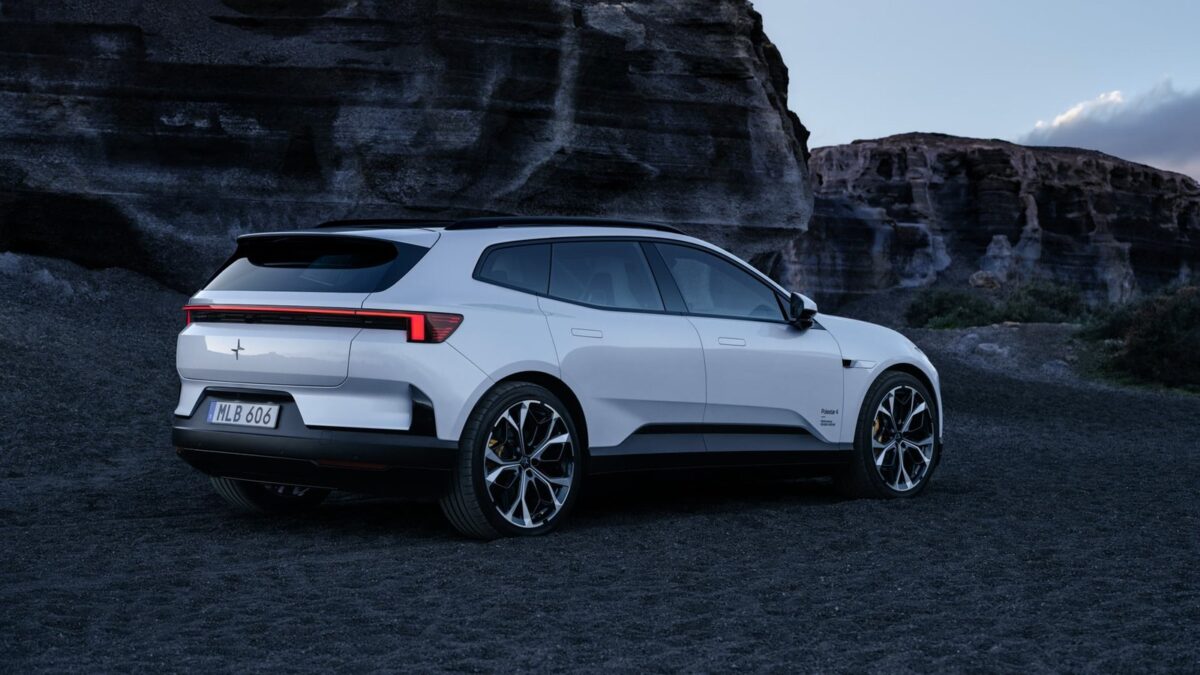 White Polestar 4 SUV rear three quarter showing the new rear window