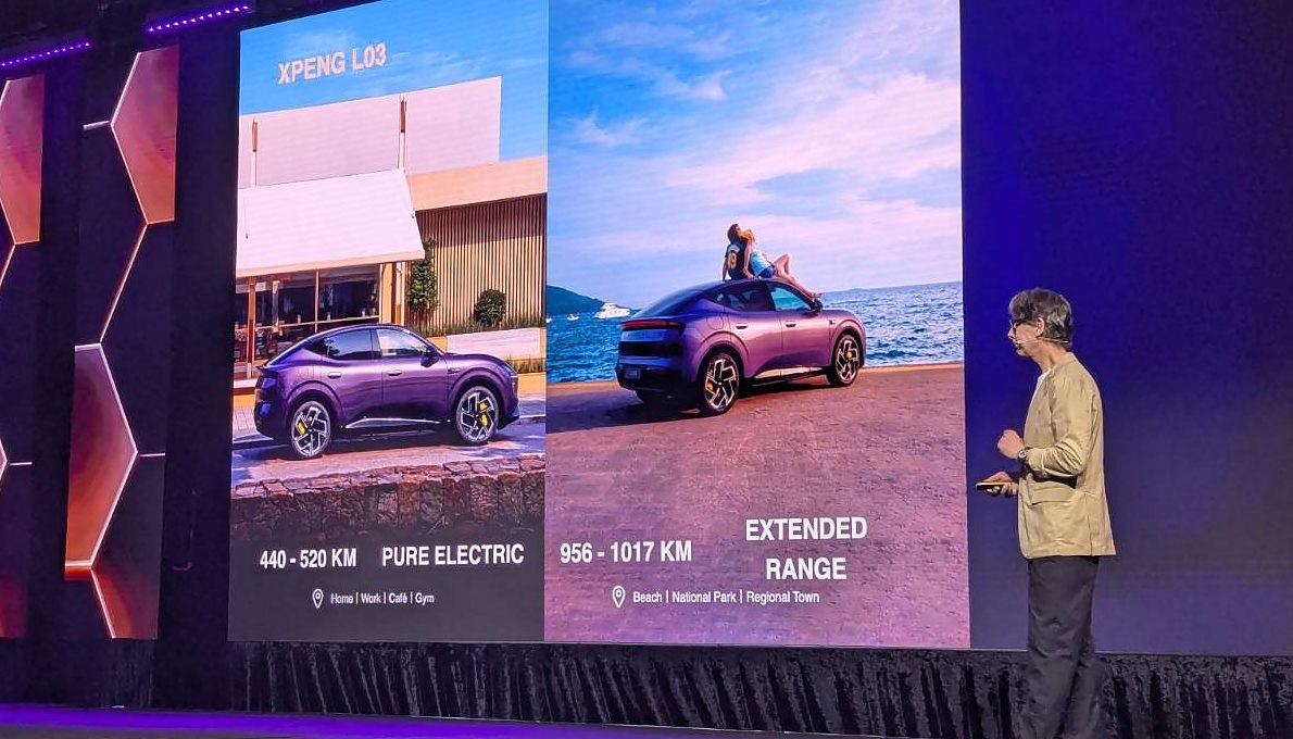 XPeng launch slide comparing pure electric and PowerX extended range figures