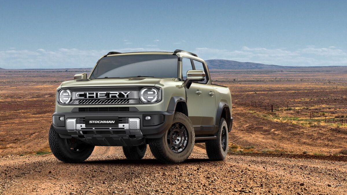Chery Stockman ute in green on a dusty outback road